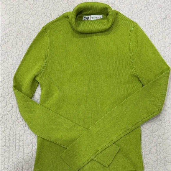 Zara Vibrant Lime Green Turtleneck Sweater - Picture 3 of 4
